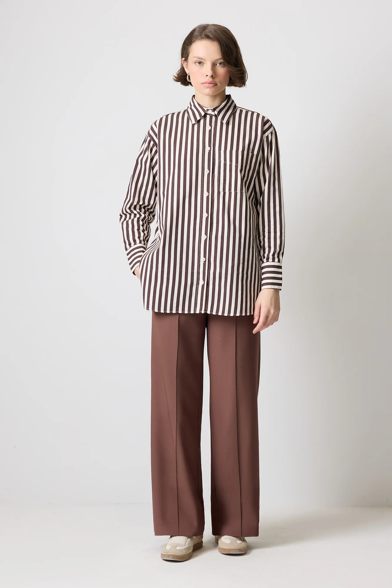 25Y2FIU004_275_25Y_01_01