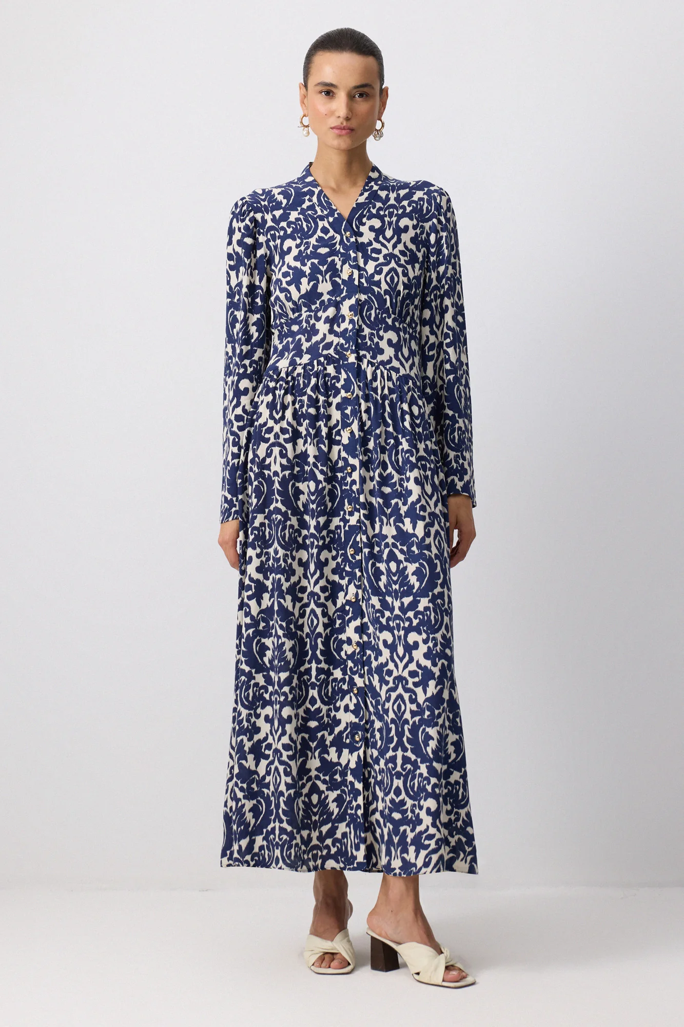 25Y2FBC003_173_25Y_01_01